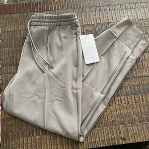 *Brand New* Athleta Endeavor Jogger
